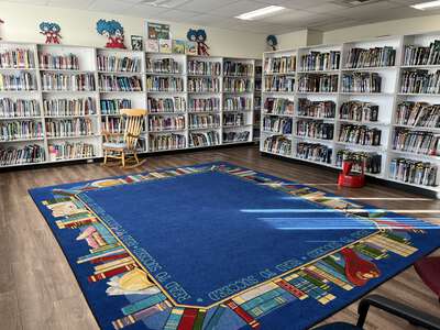 Woodbridge Elementary School Library in Woodbridge