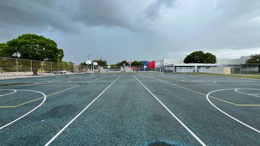 American Senior High School Outdoor Basketball Courts in Miami