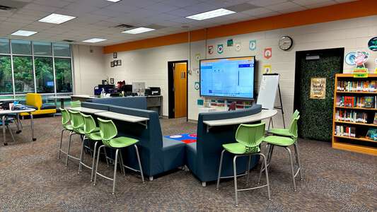 Peyton Forest Elementary School Media Center in Atlanta 2