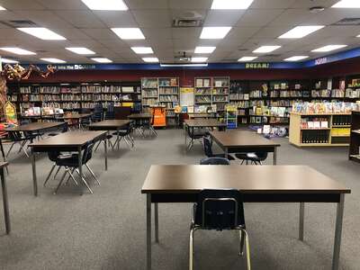 Meadowcreek Elementary Library in Fort Worth