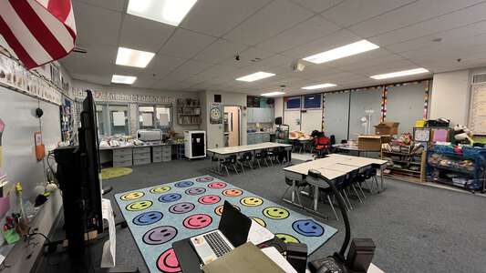 Enterprise Elementary School Classroom Standard in Federal Way