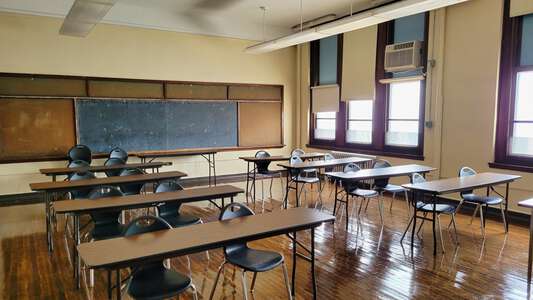 Elverson - James Elverson Site Classroom Standard in Philadelphia