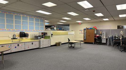 Imperial Elementary School Classroom Standard in Anaheim