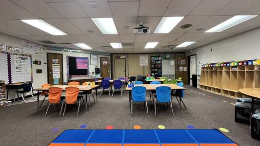 Berkeley Lake Elementary School Classroom Standard in Duluth 2