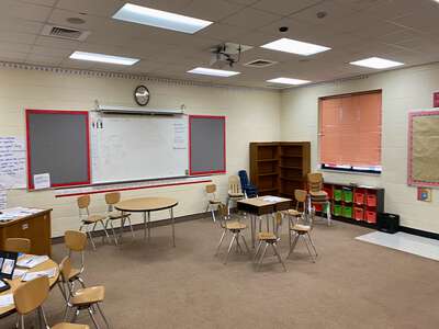 Discovery Elementary School Classroom Standard in Deltona