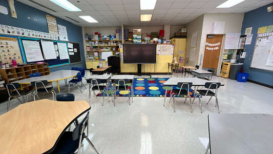 Funston - Frederick Funston Elementary School Classroom Standard in Chicago 4
