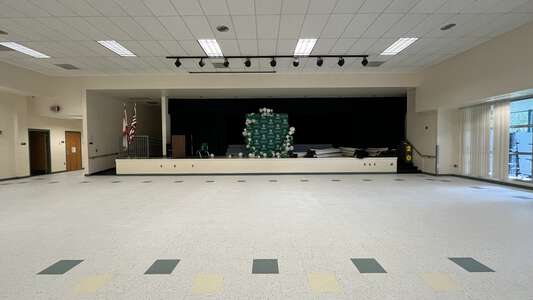 Sunray Elementary School Multi Purpose Room in Holiday
