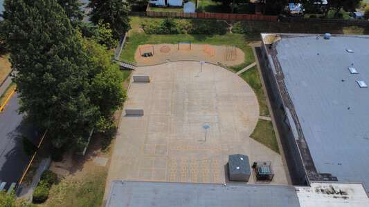 McCornack Elementary School Outdoor Area in Eugene