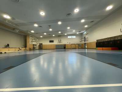 Sunset Primary School Wellness/Commons in West Linn