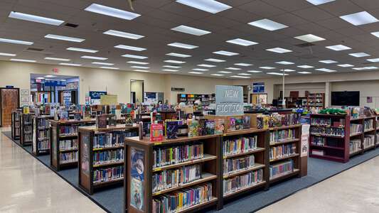 Myers Elementary School Library in Salem
