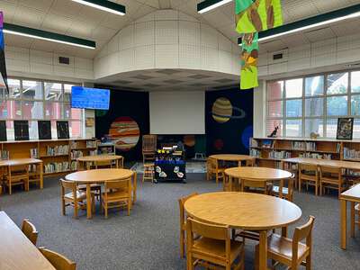 Sherwood Elementary School Library in Pensacola