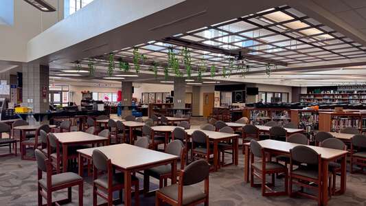 Maricopa High School Library in Maricopa