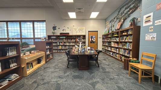Heritage Trails Elementary School Media Center in Moore 2