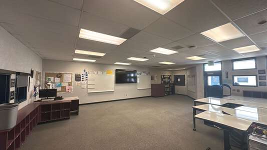 Sierra Vista Elementary School Classroom Standard in Perris 3