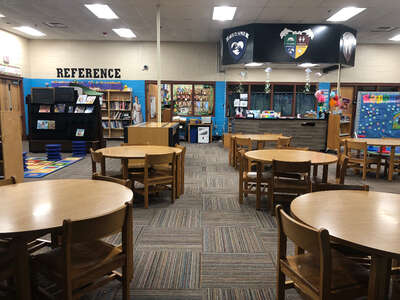 Dogwood Elementary School Library in Knoxville 2