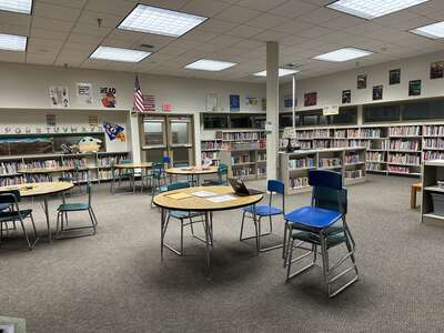Holmes Elementary School Library in Spokane