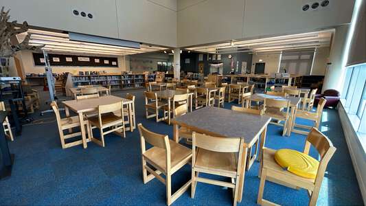 Lorca - Federico Garcia Lorca Elementary School Library in Chicago 2