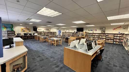 Schilling Elementary  Library in Newark
