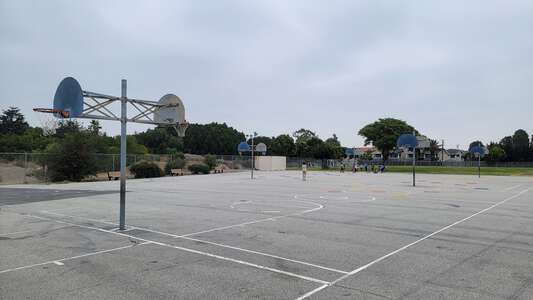 Torrance Elementary School Outdoor Basketball Courts/Blacktop in Torrance