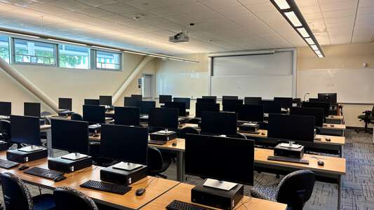 San Jose City College M102 - Computer Lab in San Jose