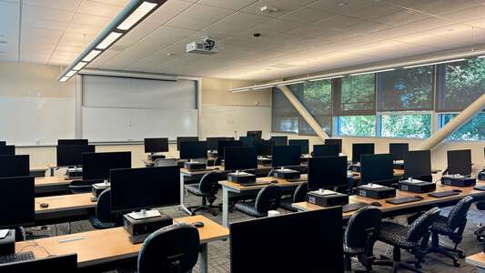 San Jose City College M102 - Computer Lab in San Jose