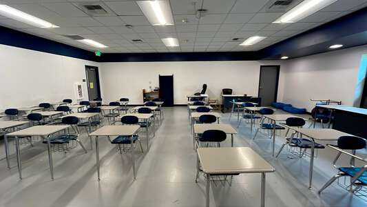 Riverview Middle School Classroom Standard in Rio Vista 3