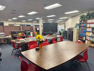 Ridgedale School Library in Knoxville 4