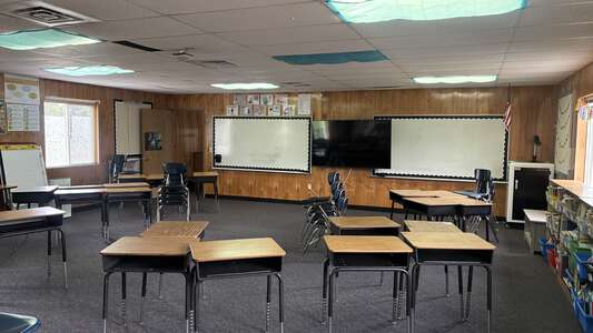 Elmonica Elementary School Portable 12 in Beaverton