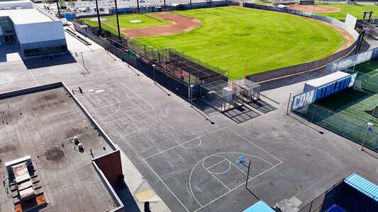 Corona del Mar High School (7-12) Outdoor Basketball Courts in Newport Beach 2