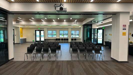 Mountain View High School Cafeteria in Mountain View 2