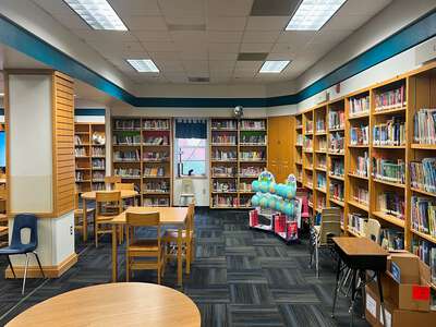 Stevens Park Elementary School Library in Dallas