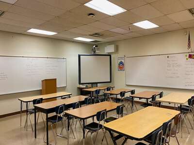 Washington Middle School Classroom Standard in Albuquerque