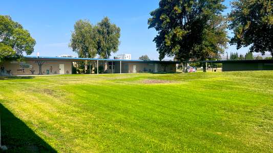 Berylwood Elementary School Quad in Simi Valley