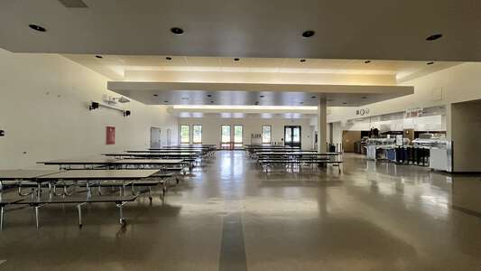Hood River Valley High School Cafeteria in Hood River