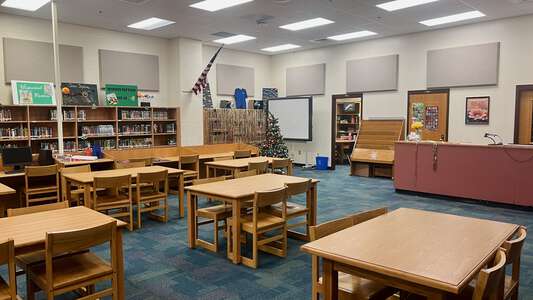 William James Middle School Library in Fort Worth 4