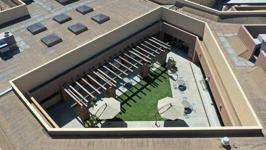 Vista Verde School (K-8) Outdoor Area in Irvine