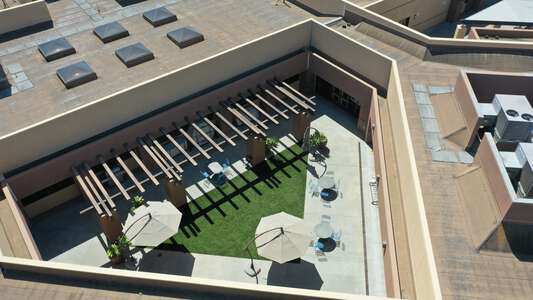 Vista Verde School (K-8) Outdoor Area in Irvine