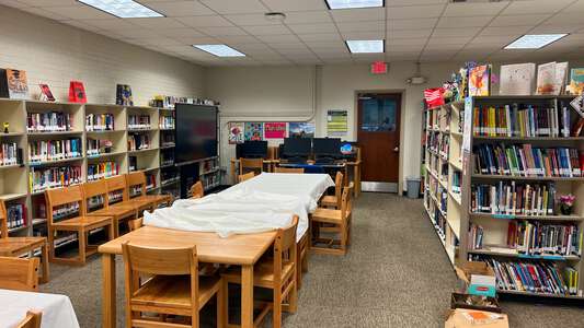 Arlington Preparatory Academy Library in Baton Rouge 2