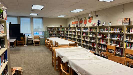 Arlington Preparatory Academy Library in Baton Rouge 5