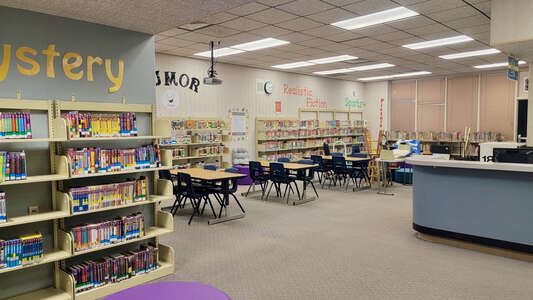Linwood Elementary School Library in Visalia