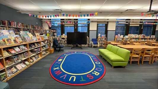 Rent Library in Chicago