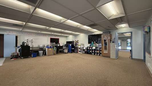 Twin Lakes Elementary School Classroom Standard in Federal Way