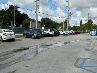 Seminole Elementary School Parking Lot - Staff in Miami