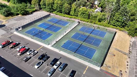 Juanita High School Tennis Courts in Kirkland
