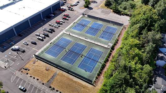 Juanita High School Tennis Courts in Kirkland