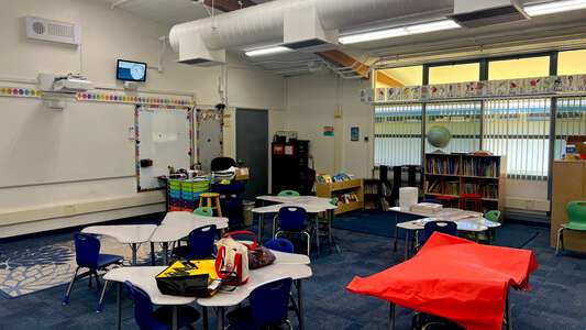 Knolls Elementary School Classroom Standard in Simi Valley