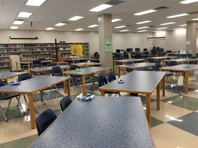 Bryant Elementary School (0527) Library in Tampa