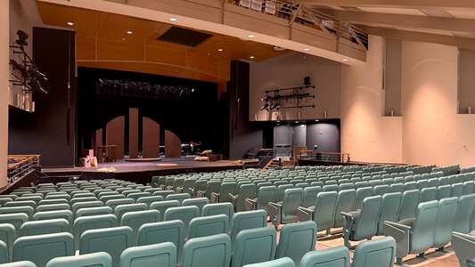 La Costa Canyon High School in Carlsbad California Slideshow Image 3