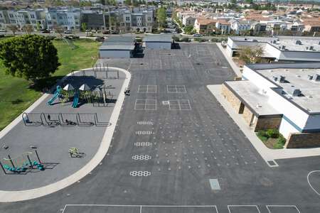 Beacon Park School (K-8) Outdoor Area in Irvine