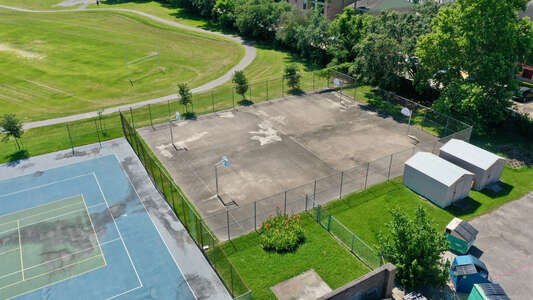 Clifton Middle School Outdoor Basketball Courts in Houston